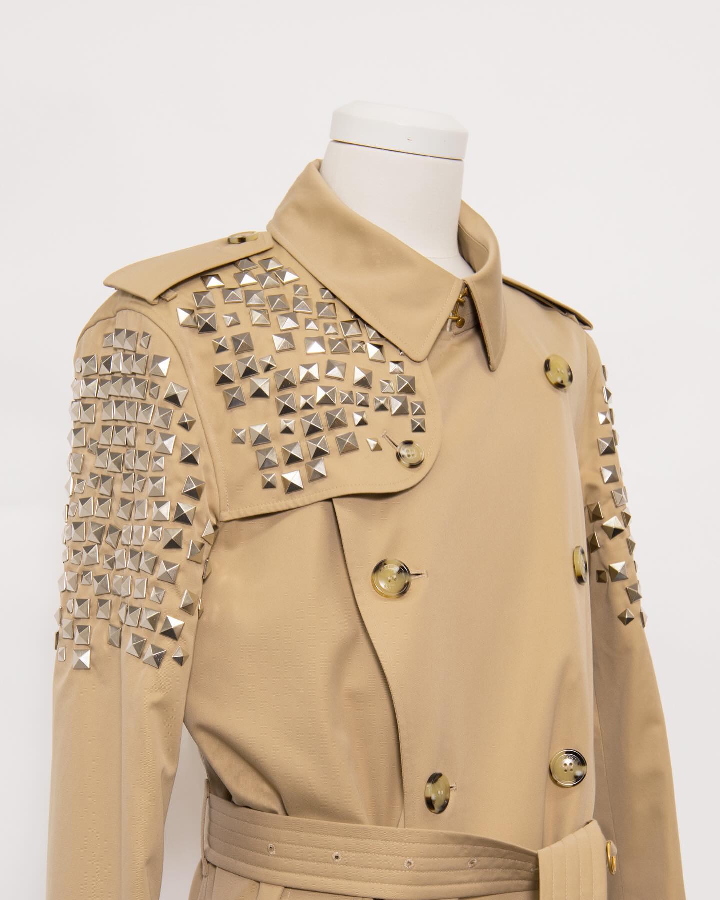 18041276987218146_cdgfreakcom