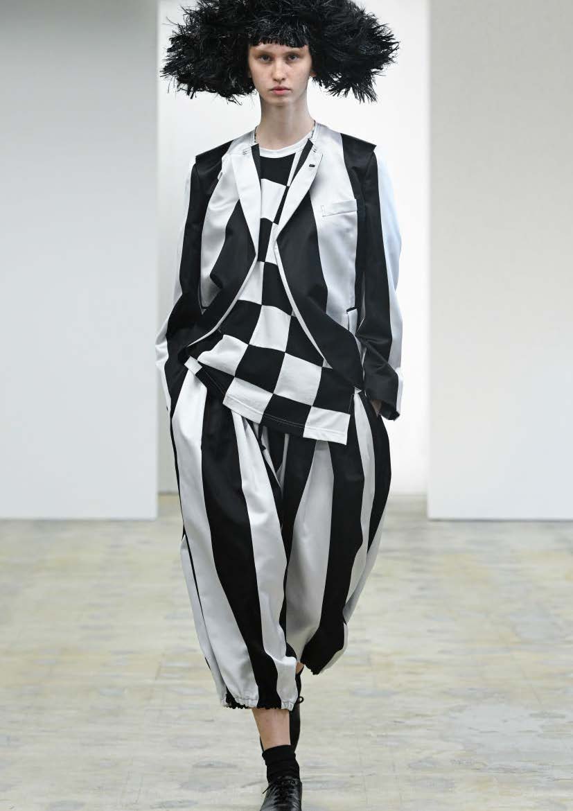 COMCOM_2025SS_ページ_32