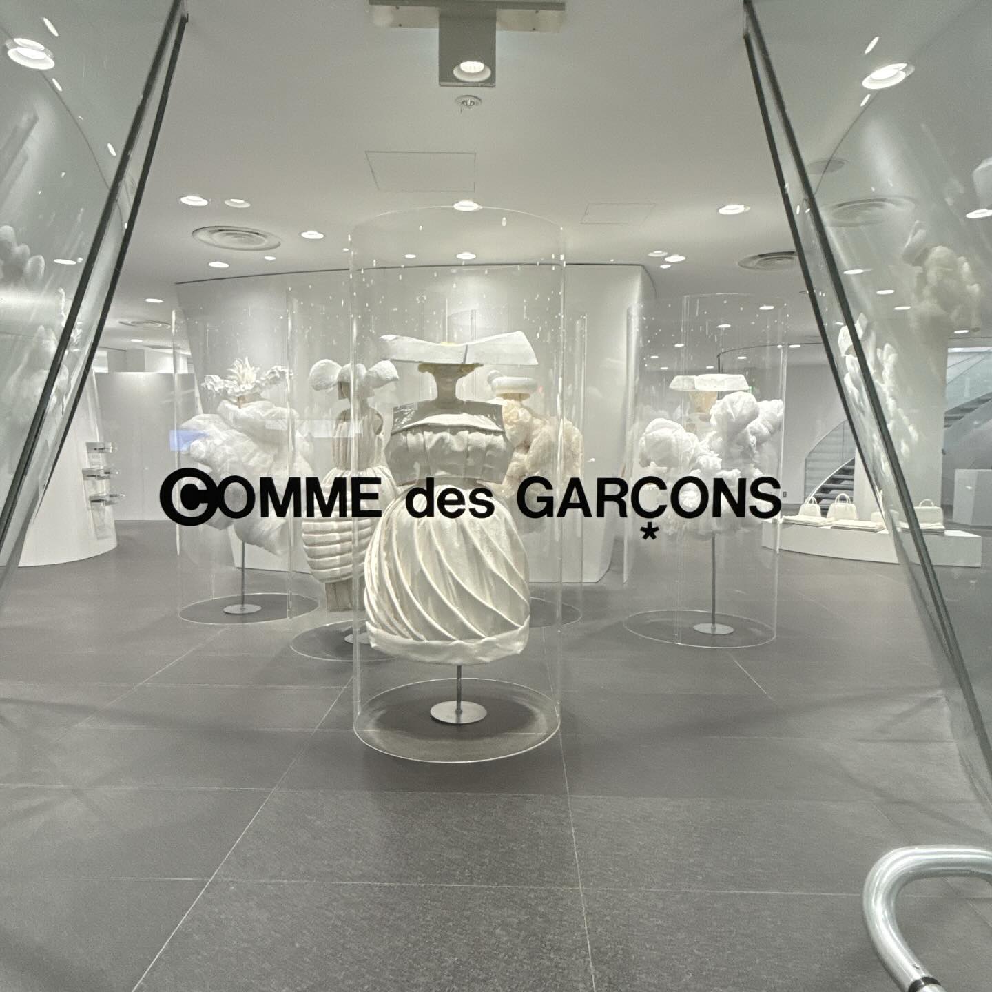 17935451885984844_cdgfreakcom